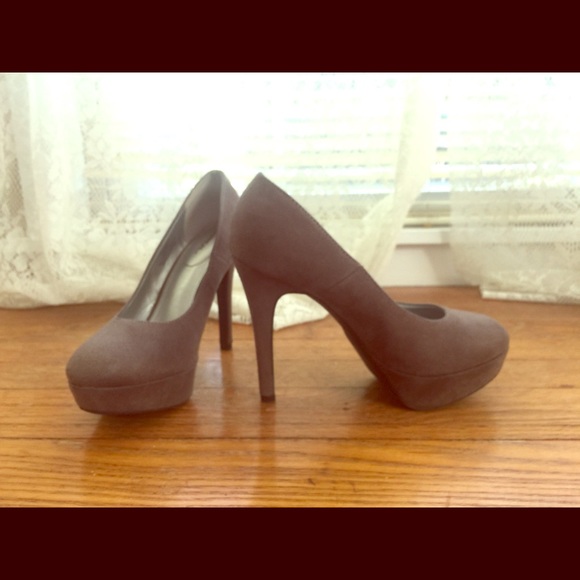 Heels ! - Picture 1 of 3